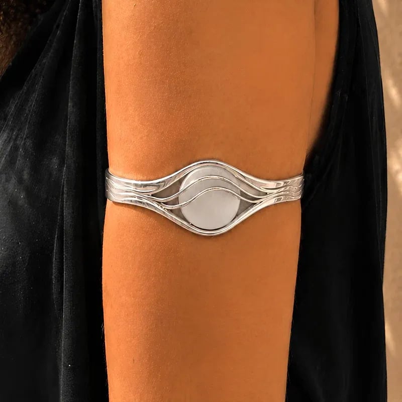🔥Last Day Only＄12.99🔥Sensor Armband – Adjustable Jewelry‑Style Holder for Compatible Sensors