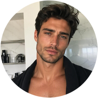 Clara Bennett | Men‑Wellness & Everyday‑Apparel Blogger