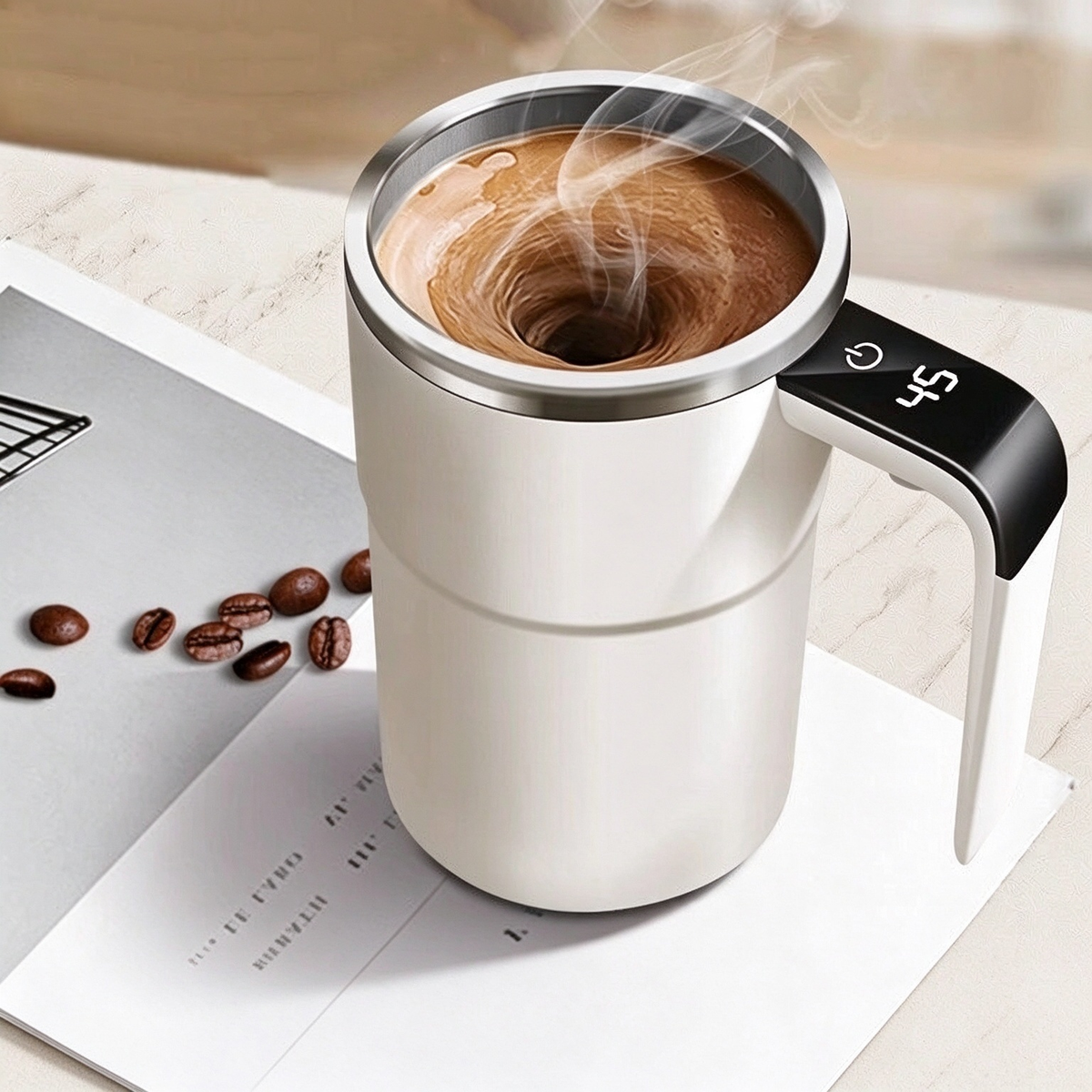 Automatic mixing cup with smart temperature display