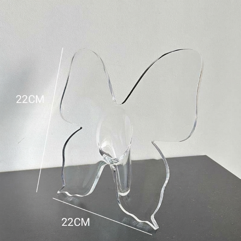 💐2026 HOT SALE-50% OFF🦋 Transparent Butterfly Vase – crystal-clear plastic with a stable base. Perfect for flowers, table decor and gifting! ✨💐